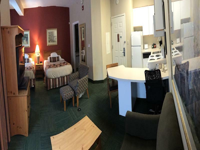 Cresthill Suites Suny University Олбани Экстерьер фото